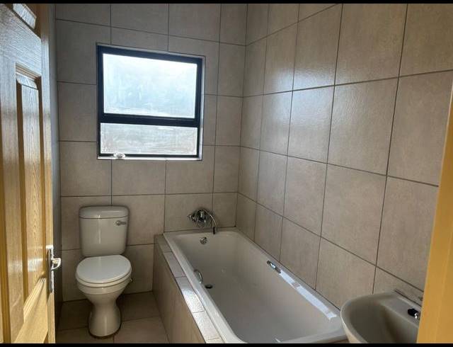 2 BEDROOM HOUSE FOR SALE IN REIGERPARK
